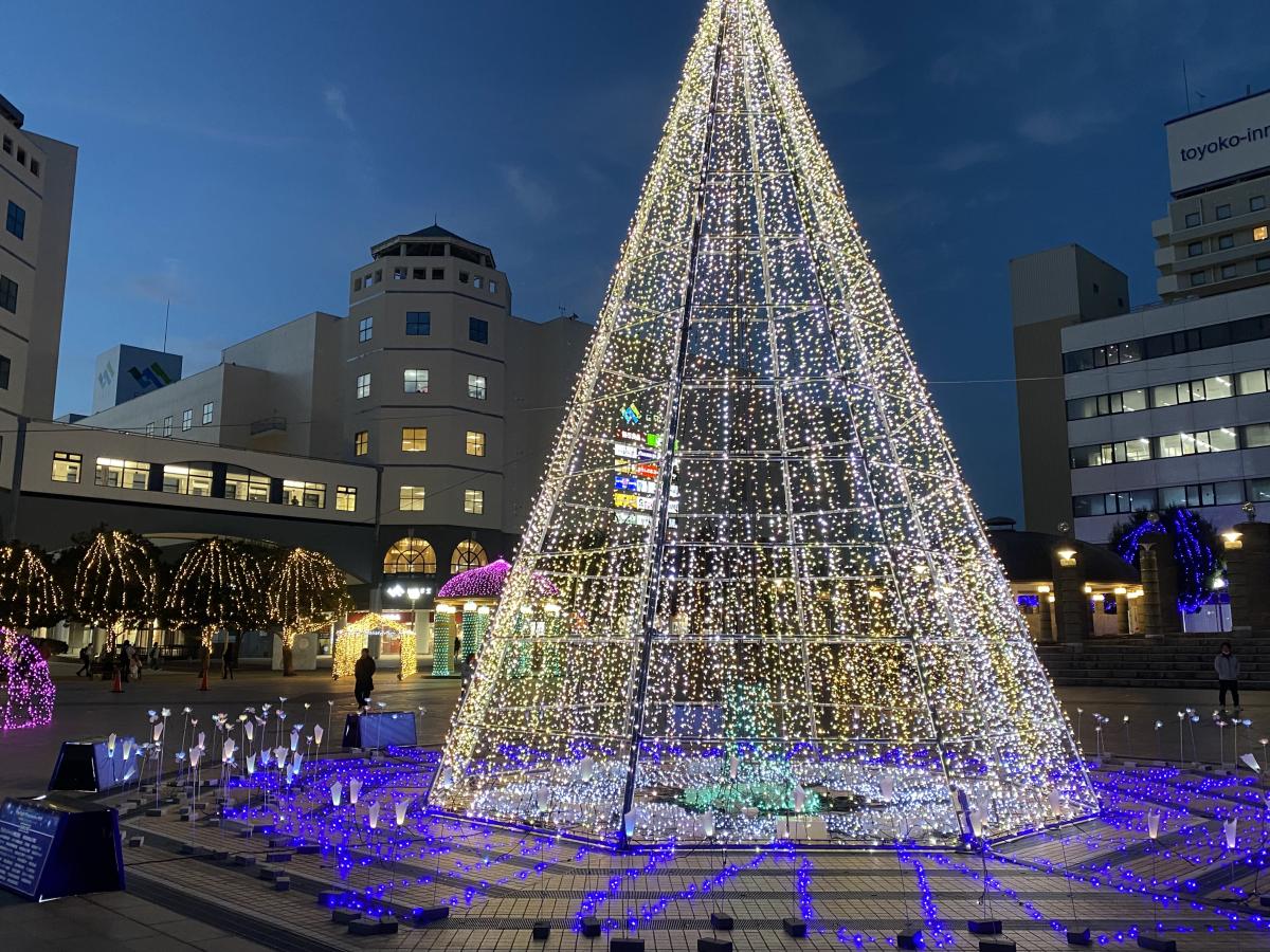 高さ12mのメインシンボルの詳細を見る
